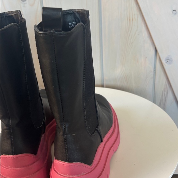Primark UK chunky boots - Picture 4 of 4